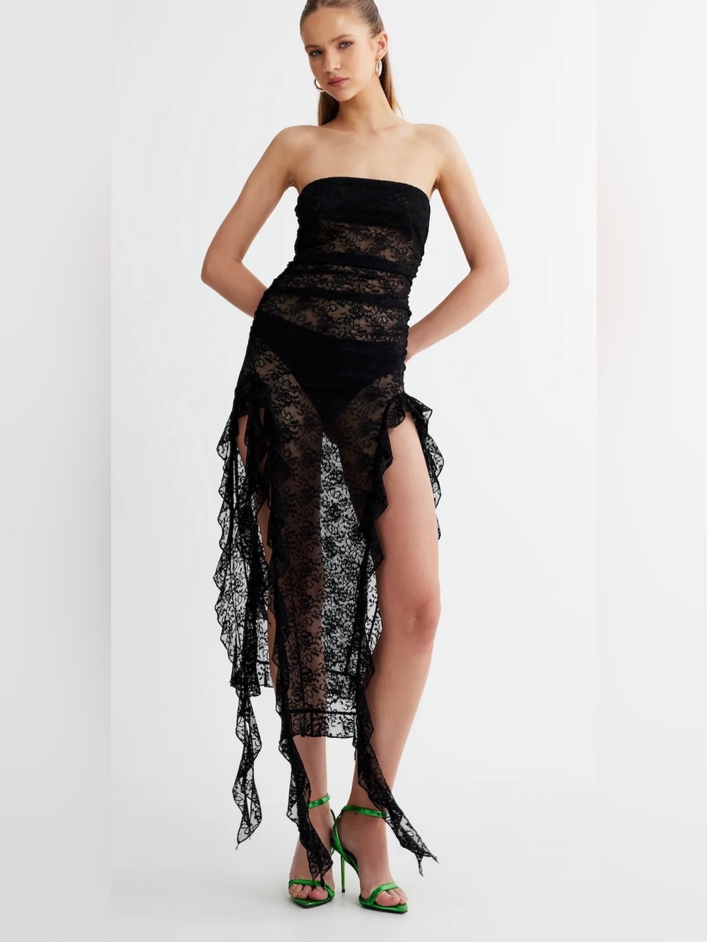 Asymmetrical Lace Ruffle LIONESS RENDEZVOUS DRESS ONYX - Picture 3 of 4